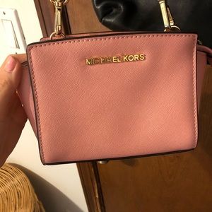 Michael Kors Selma Mini Crossbody